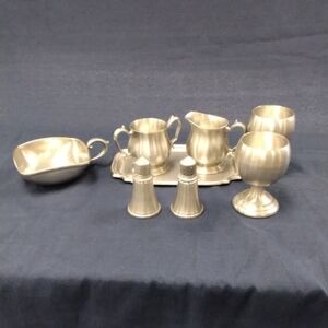 Elegant Silver Poole Tableware Set